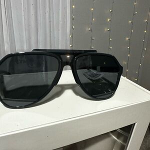 Black Dolce & gabbana glasses